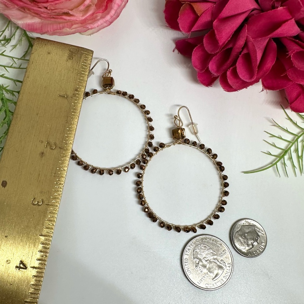 NEW⚜️Cocoa Beaded Glass Handmade Hoop Earrings - Picture 4 of 4